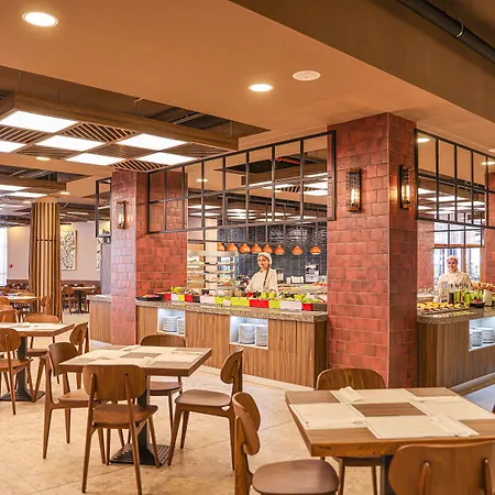 Üdülőközpont Sol Palace 5*