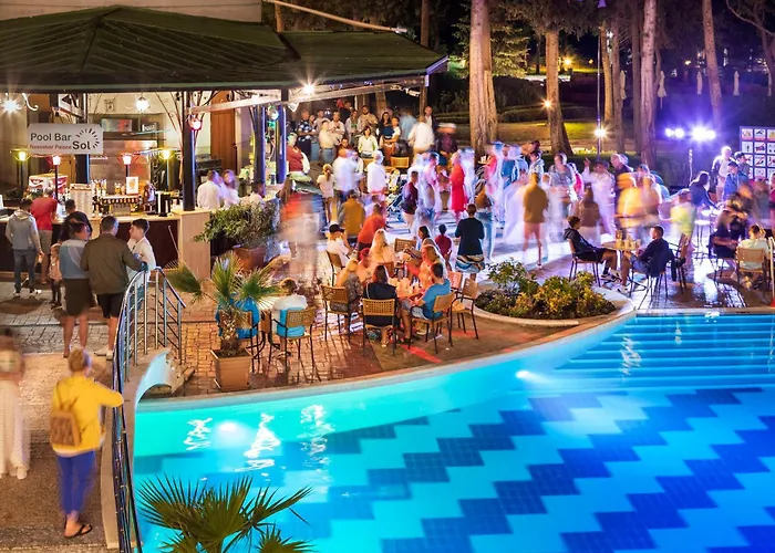 度假村 Sol Palace