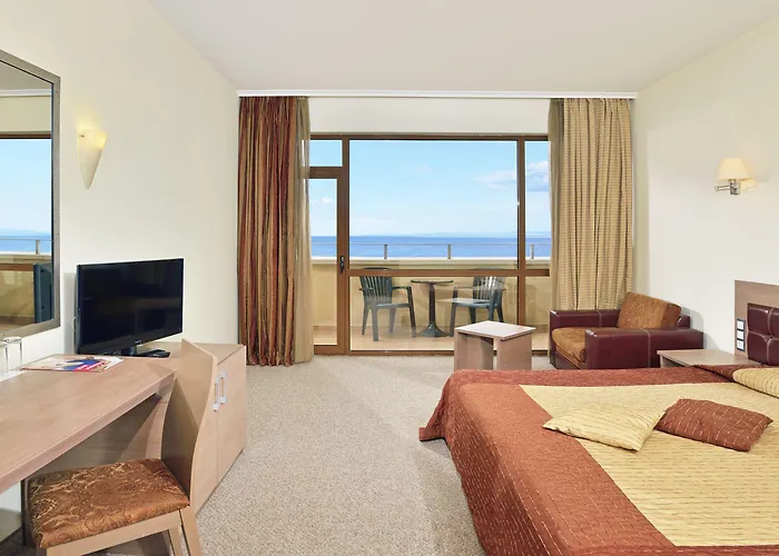 Sol Palace 5* 内塞伯尔