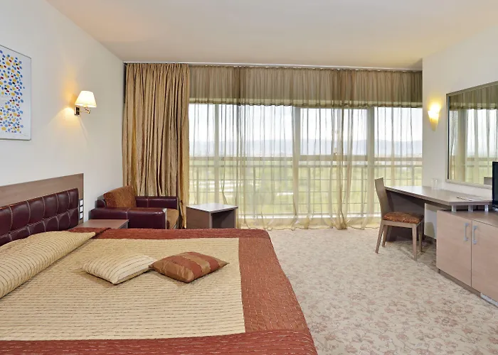 Sol Palace 5* 内塞伯尔