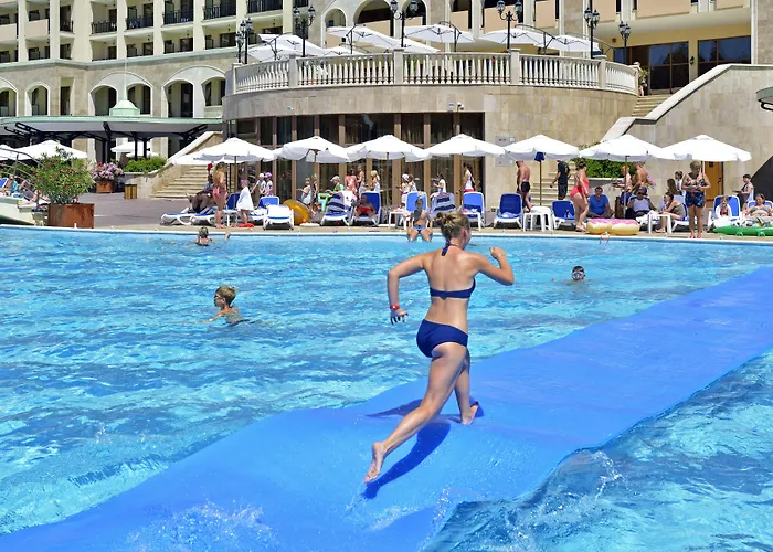 Sol Palace 度假村 5*